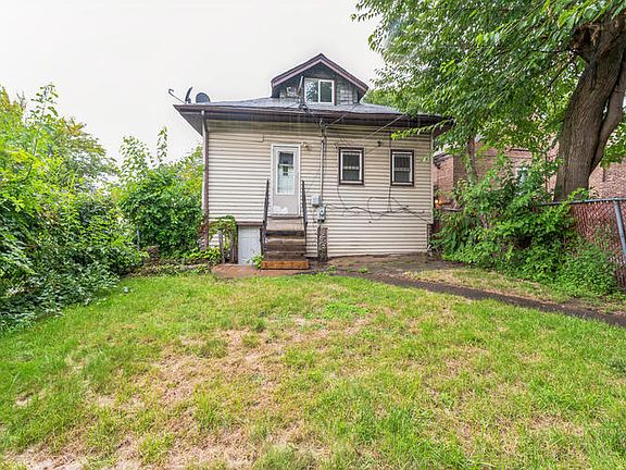 5th image of 8359 S Crandon Ave