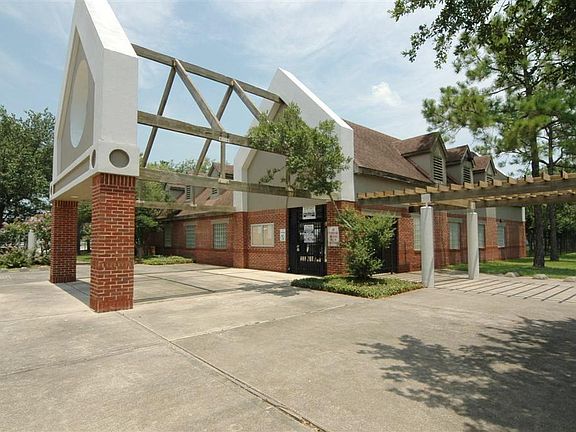 5th image of 3005 Bay Creek Dr