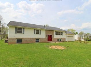 366 Frazier Ln, Buffalo, WV 25033