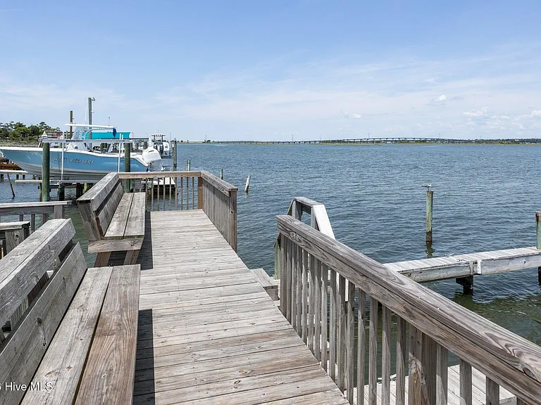 8711 Plantation Dr #302 — Photo 18