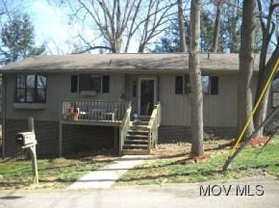 1st image of Fox Hill Dr