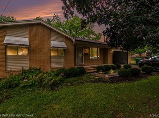 19185 Toepfer Dr, Eastpointe, MI