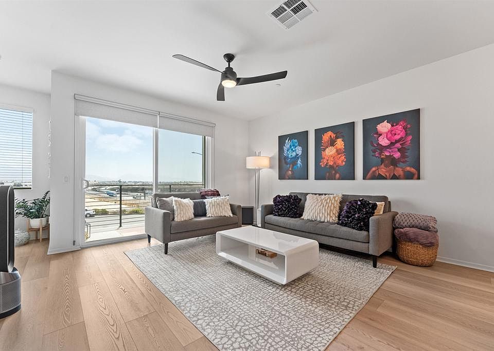 1st image of 1655 Sandbanks Dr Unit 196