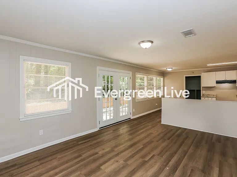 5538 Pine Lane Dr — Photo 13