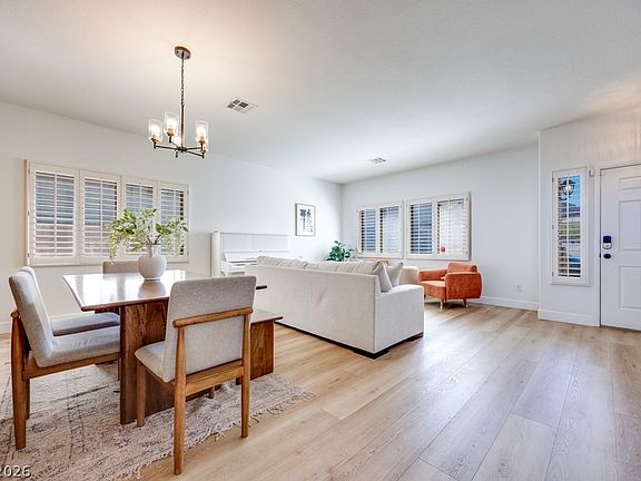 4th image of 1070 Casady Hollow Ave