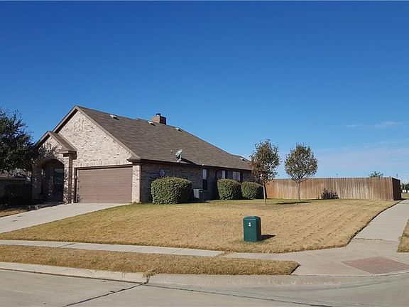 2nd image of 104 Creekside Dr