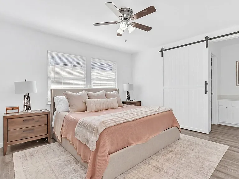 7616 Riverbrook Dr #6 — Photo 15