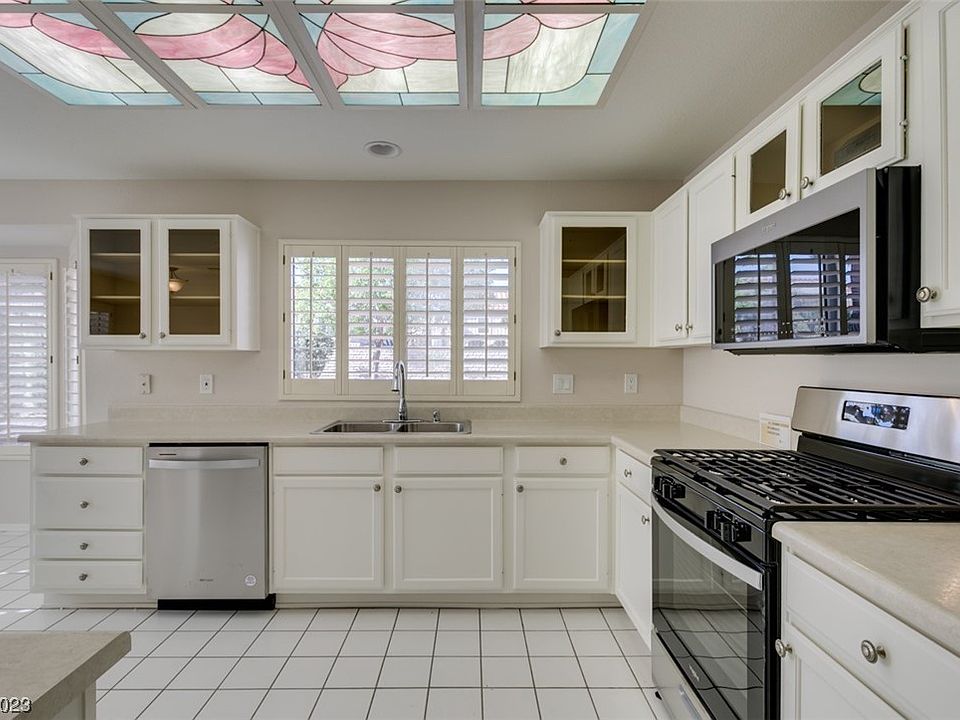 1st image of 2633 Saltbush Dr