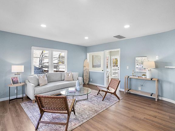 5th image of 184 Edgemont Avenue
