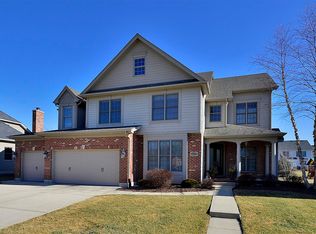 4N639 Blue Lake Cir E, St Charles, IL 60175