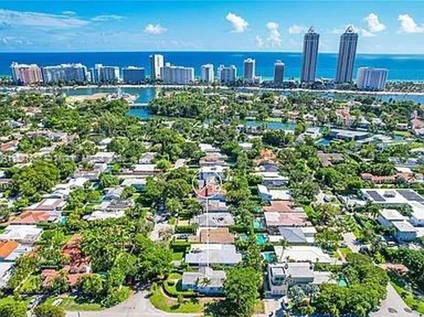 600 W 51st Ter, Miami Beach, FL 33140