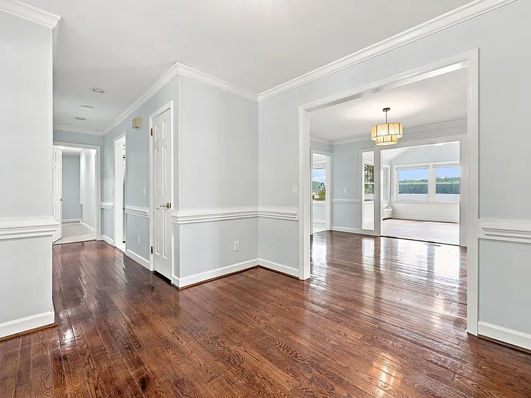 253 Lakeview Dr — Photo 29
