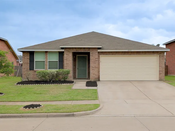 8422 Seven Hills Rd, Arlington, TX 76002