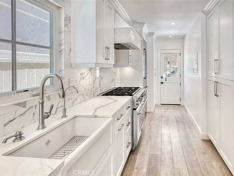 705 Larkspur Ave — Photo 21
