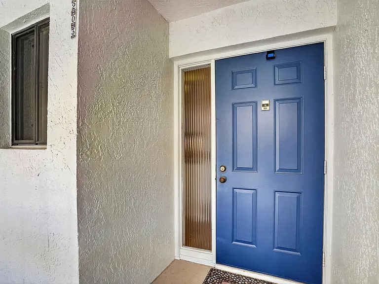 65 Pelican Pointe Dr #2030 — Photo 11