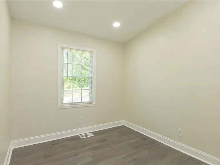 1645 Abner Ter NW — Photo 7