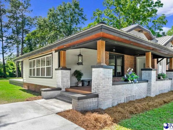 417 N Smith St, Mullins, SC 29574