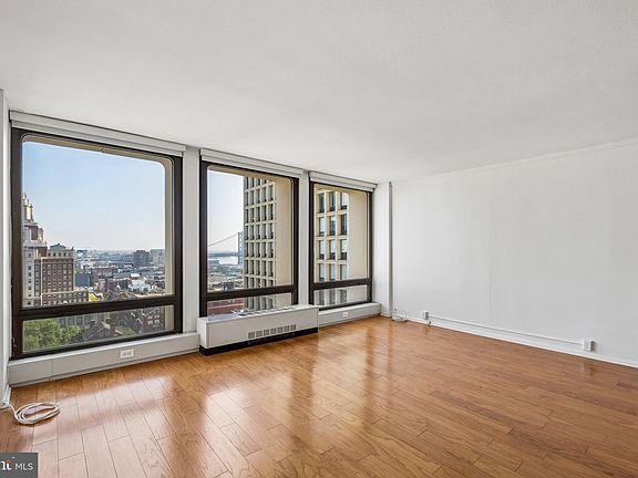 2nd image of 210 Locust St #18HW