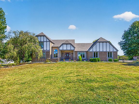 4th image of 2137 Callant Rd