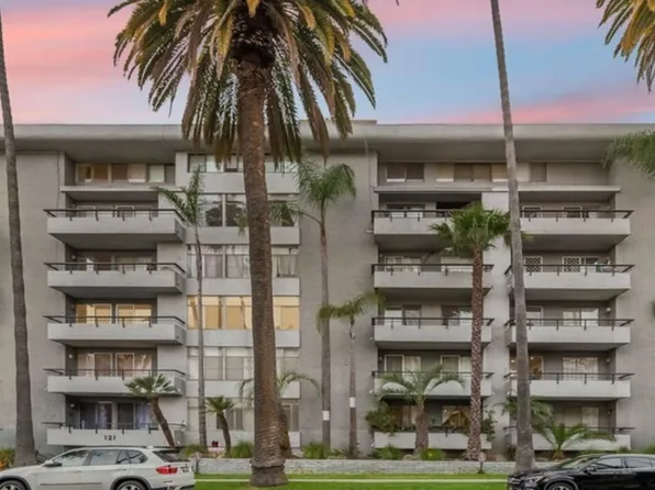 121 S Palm Dr APT 403, Beverly Hills, CA 90212