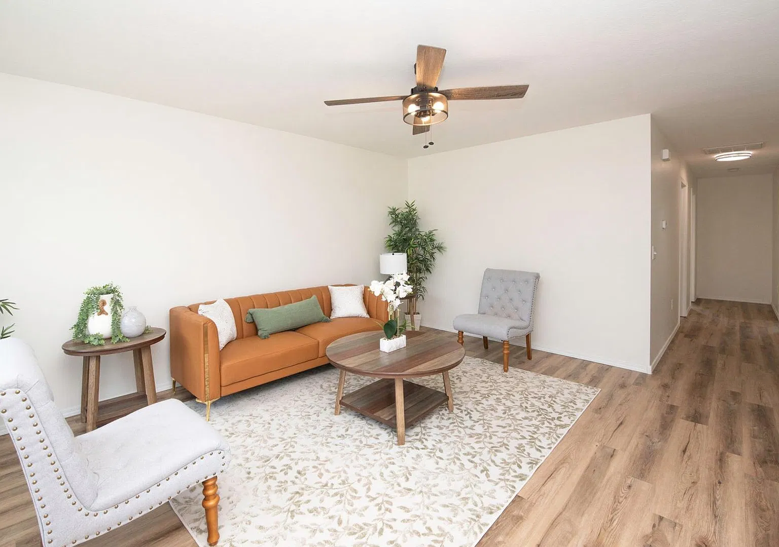 3 Bed | 1 Bath | 1 Car Garage Home! 1100 sqft located in Springfield! — Photo 3