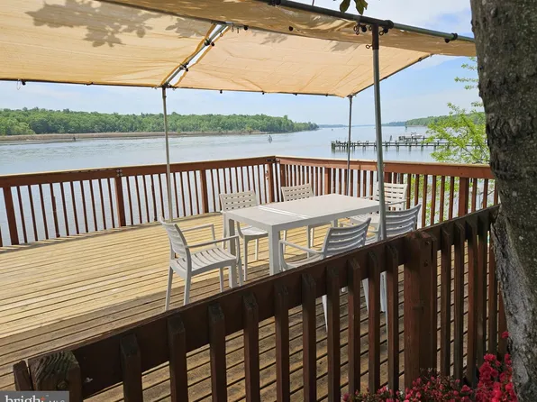 64 S Shore Rd, Elkton, MD 21921
