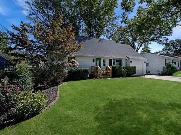 9105 Washington St, Kansas City, MO 64114