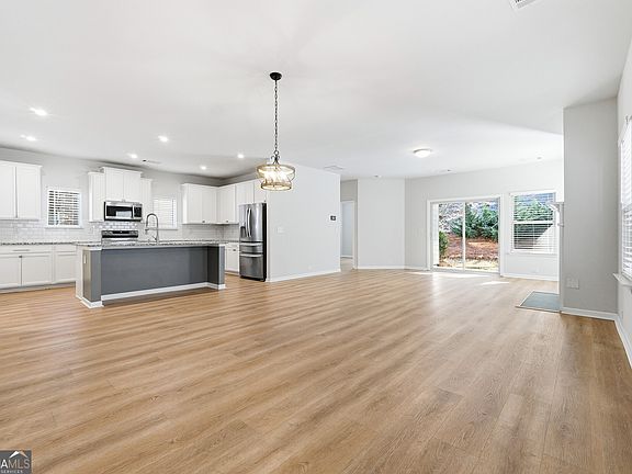 5th image of 2779 Morgan Spring Trl