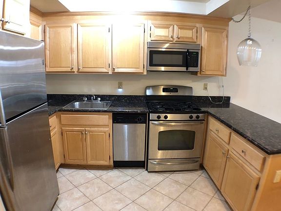 2nd image of 319 W 101st St #B