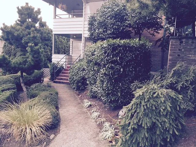 2655 22nd Ave W — Photo 2