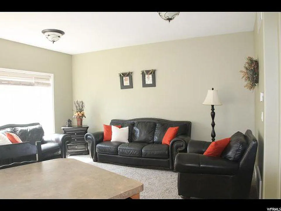 Spacious and bright living room