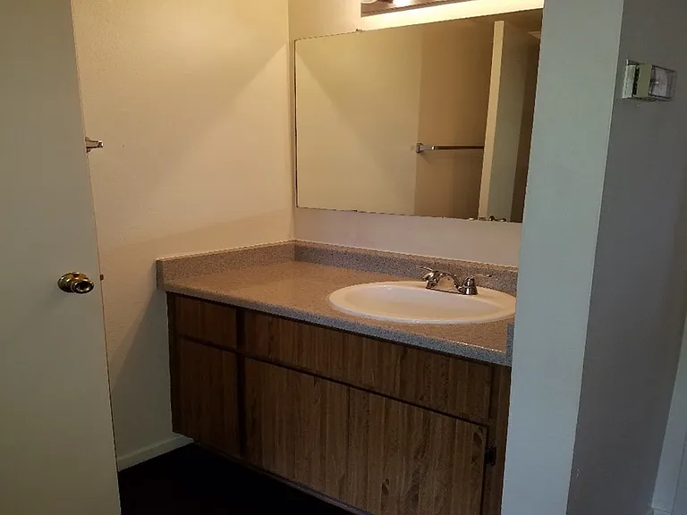 600sqft Vanity