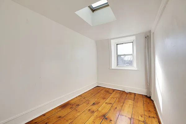 Rented by Compass | media 25