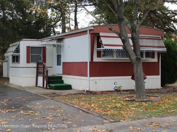 41 Panda Lane, Whiting, NJ 08759