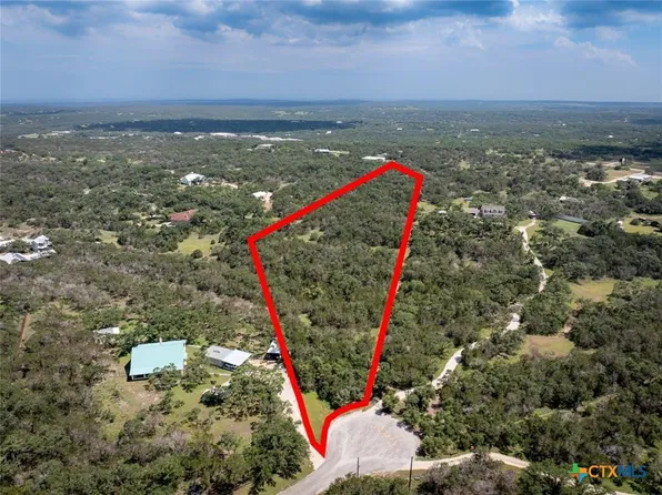 323 Live Oak Hills Ct, San Marcos, TX 78666