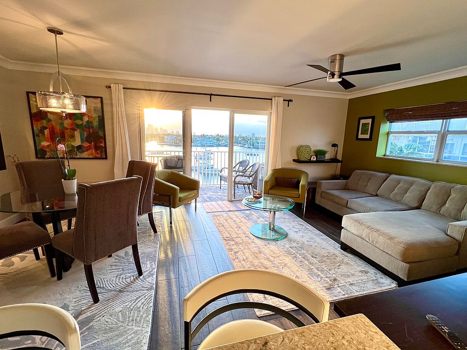 Eating, dining and living area with sofa bed overlooking the Intracoastal.