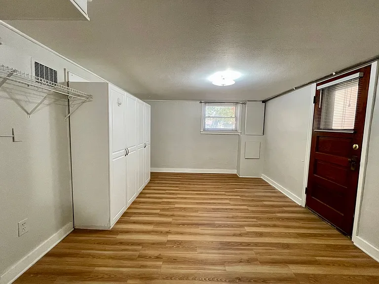 2231 S High St — Photo 30