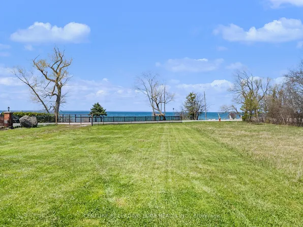 415 Lake Dr E, Georgina, ON L0E 1S0