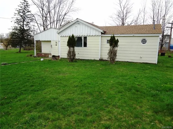 23 Pennsylvania Ave, Angola, NY 14006