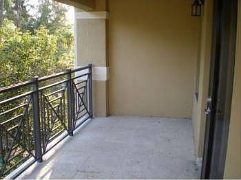 4th image of 3180 Oak Ave #3180