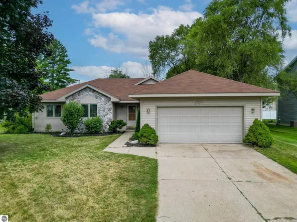 1924 Churchill Blvd, Mount Pleasant, MI 48858