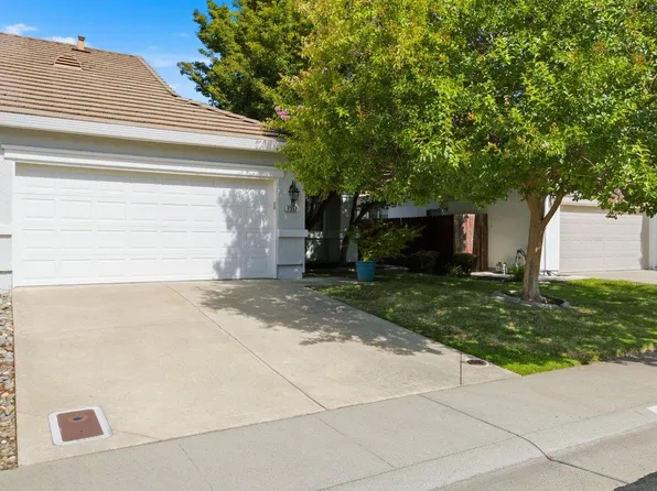 7957 Alpine View Dr, Roseville, CA 95747