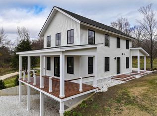 740 West St, Cornwall, VT 05753