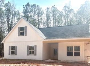 147 Thornton Ln, Grantville, GA 30220