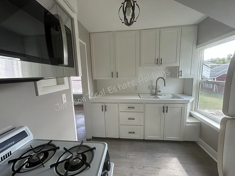 212 S Wyandotte Ave #1/2 — Photo 5