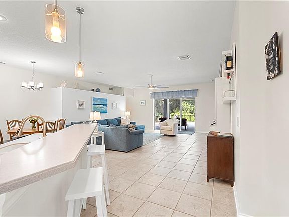 5th image of 8121 BRINEGAR CIRCLE