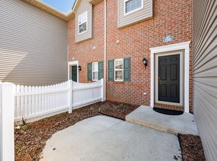 786 Spring Valley Dr, Lewis Center, OH 43035