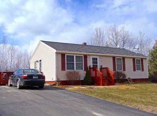 27 Springer Dr, Naples, ME 04055