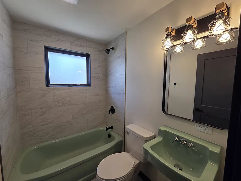 3717 N Perry St #3719 — Photo 5