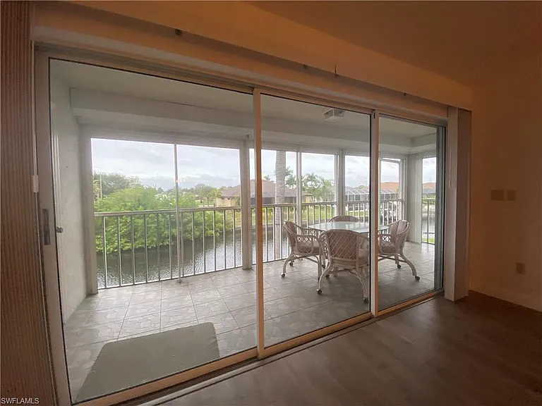 1427 SW 47th Ter #202 — Photo 12